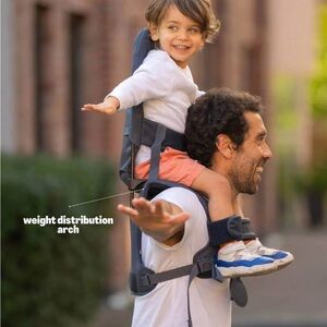 Child Shoulder Carrier with Weight Distribution Arch